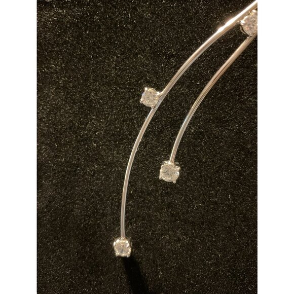 Silver Tone Elegant Wire Necklace With Crystal Accents For Women Prom Homecoming - Picture 11 of 12